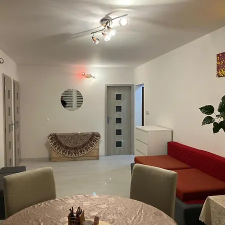 Slunny Apartman U Lesoparku, Kobylisy *